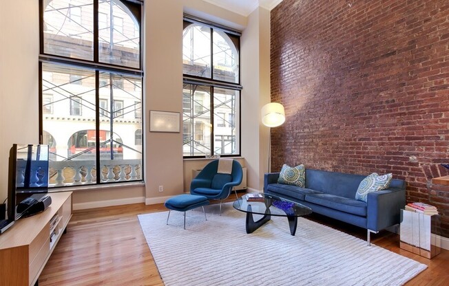 77 BLEECKER ST