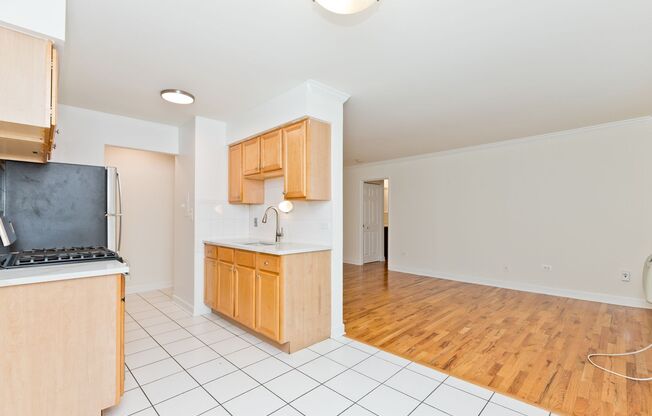 1 bed, 1 bath, $1,405, Unit 408