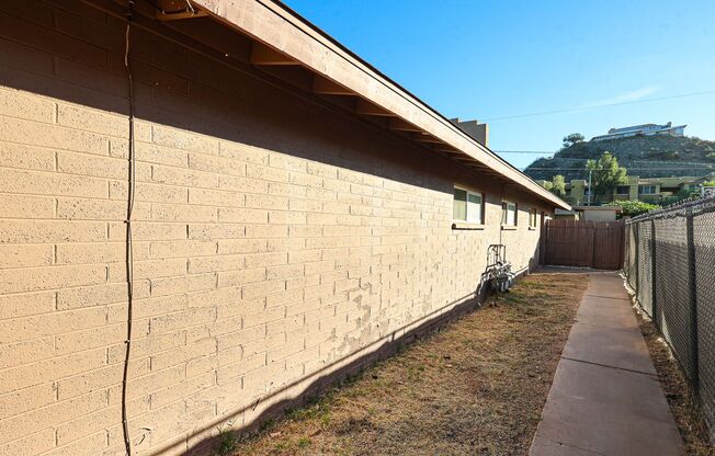 PW137 10th Ave 4 Plex