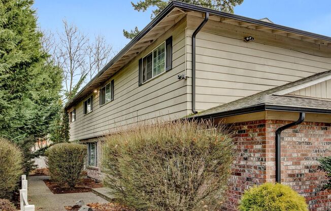 2 beds, 1.5 baths, 900 sqft, $1,545, Unit 7869