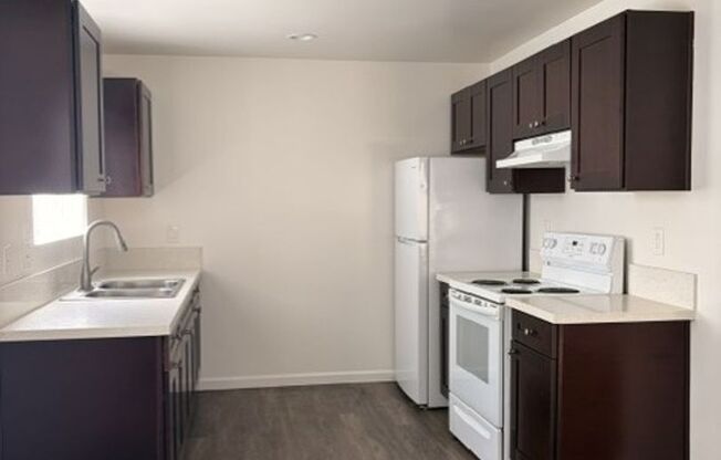 2 beds, 1 bath, 775 sqft, $2,195, Unit 065