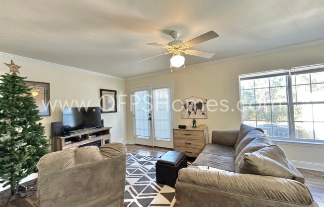 2 beds, 2.5 baths, $1,600