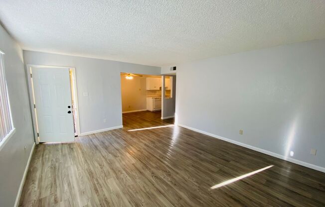 2 beds, 1 bath, $1,595, Unit 50