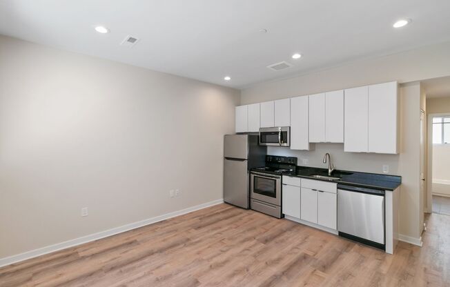 1 bed, 1 bath, 500 sqft, $1,400