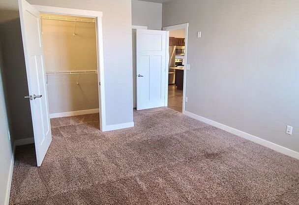 2 beds, 2 baths, $1,725, Unit 203