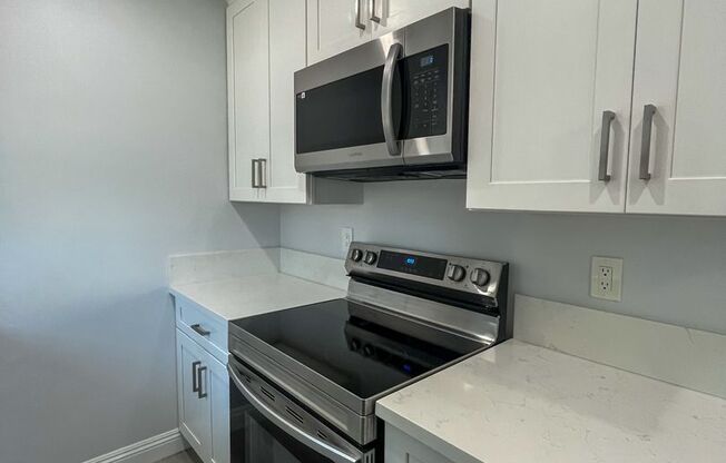 1 bed, 1 bath, 610 sqft, $1,995, Unit C-82