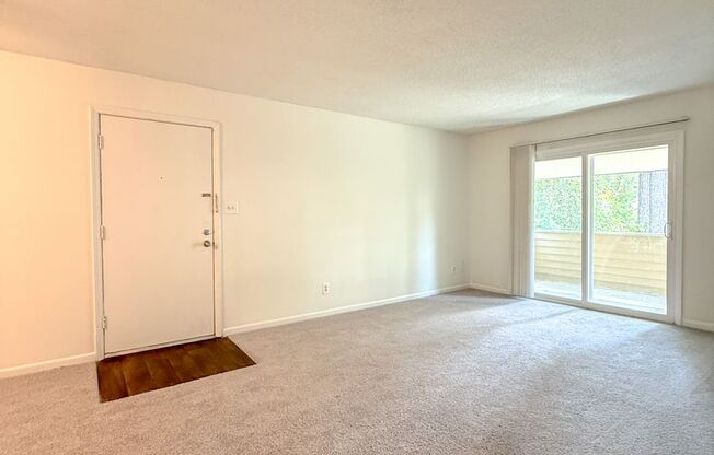 1 bed, 1 bath, 650 sqft, $1,015, Unit F7