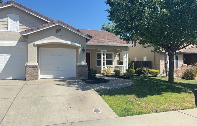 West Roseville 2100sqft, 3 Bedroom (office/den) 3 Car Garage, Single story, Open Floor Plan, fireplace,  close to schools and shopping