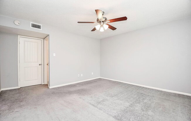 2 beds, 2 baths, 1,396 sqft, $1,650, Unit 253