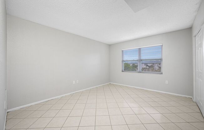 2 beds, 1 bath, 850 sqft, $1,500, Unit C212