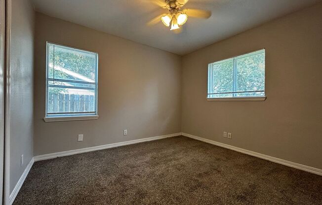 3 beds, 1 bath, $1,395