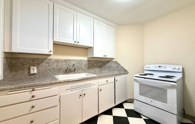 1 bed, 1 bath, $1,299, Unit 3