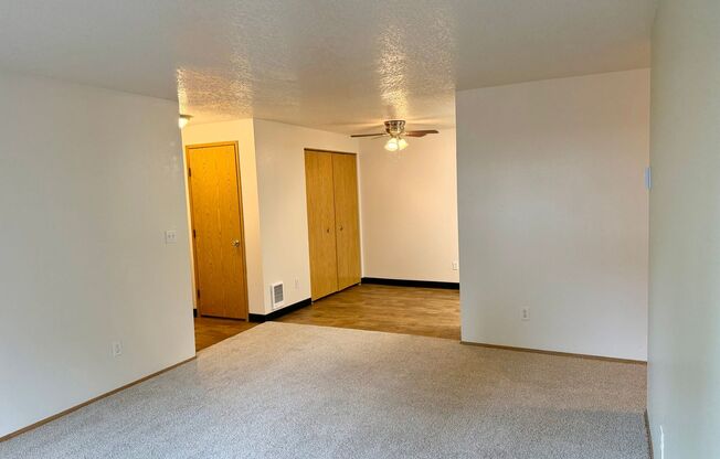3 beds, 2 baths, 1,100 sqft, $2,149, Unit 8033