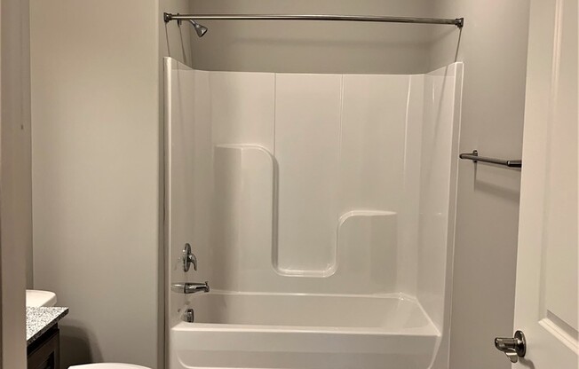 1 bed, 1 bath, 848 sqft, $775, Unit 07