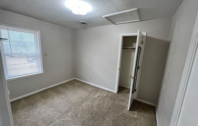 Updated 4 Bed, Across from KSU