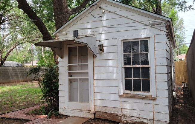 PRE-LEASING FOR September! Quiet Quaint Property! Private Driveway!
