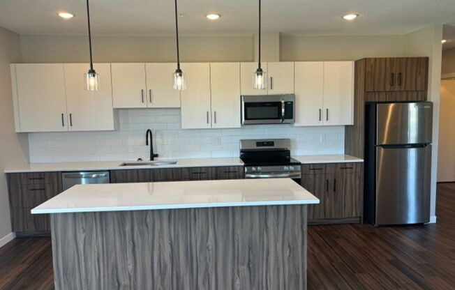 2 beds, 2 baths, 1,245 sqft, $2,000, Unit 311