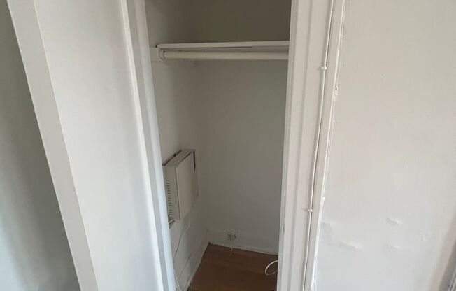 Studio, 1 bath, 435 sqft, $1,752, Unit C04