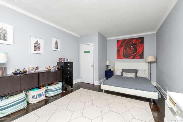 3 beds, 2 baths, 1,500 sqft, $4,700, Unit 519-20