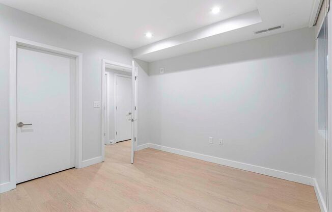 1 bed, 1 bath, 636 sqft, $2,425, Unit T-03