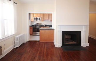 Sun-filled 1BR Condo in Cleveland Park with Fireplace