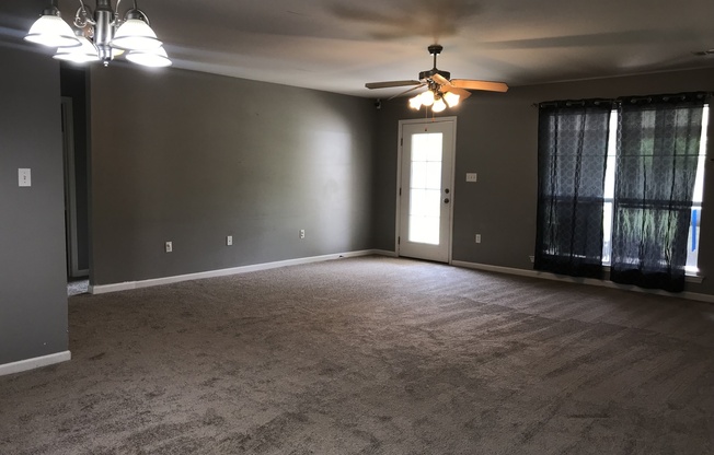 3 beds, 2 baths, $1,450