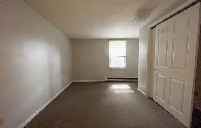 2 beds, 1 bath, 750 sqft, $825, Unit 1515 Apt. B