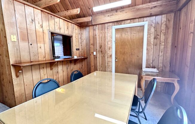 Available Now - Highly Desired 2 Bedroom, 1 Bath, Duplex in Manoa Valley!