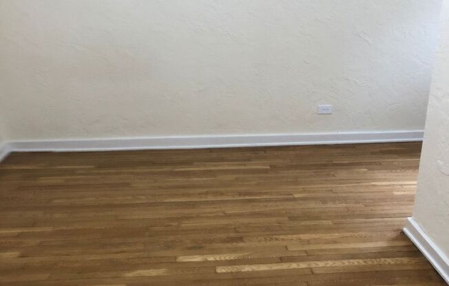1 bed, 1 bath, 708 sqft, $1,340, Unit King Edward Annex 36