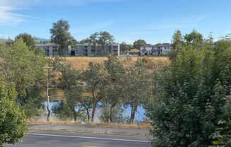 2735 E UPRIVER DR