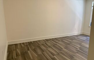 Studio, 1 bath, 325 sqft, $1,195, Unit 110