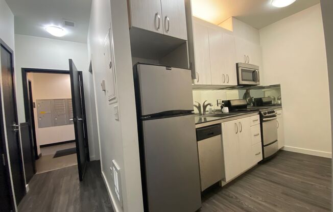 Park Place Apartments | 877 East Park Street