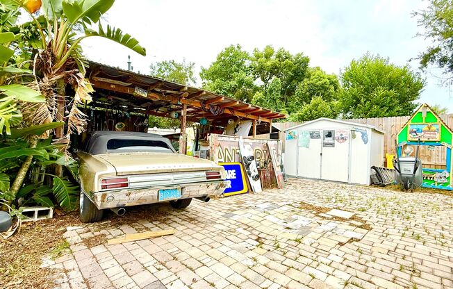 Bright & cozy 2bedroom 1bath home with outdoor space and storage - Tarpon Springs!