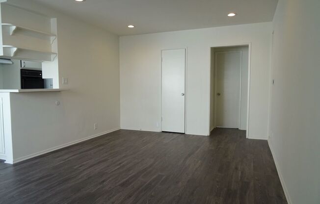 815 S. Wooster Street Unit #304