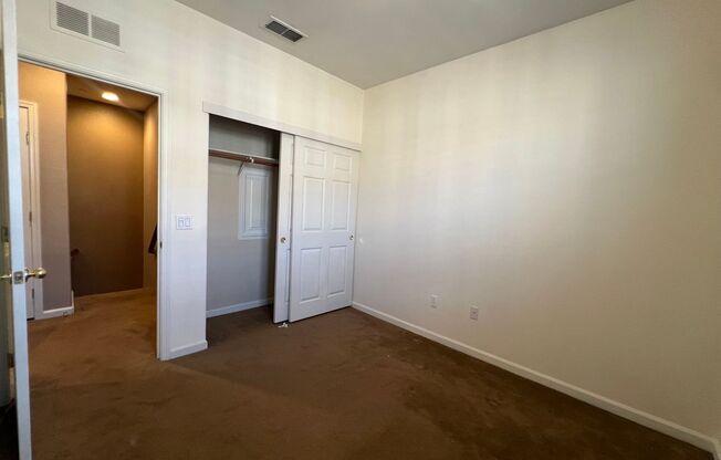 3 beds, 2.5 baths, $2,149, Unit # 25101