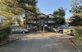 851 W 5th Ave