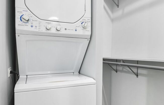 Studio, 1 bath, 242 sqft, $1,550, Unit 203
