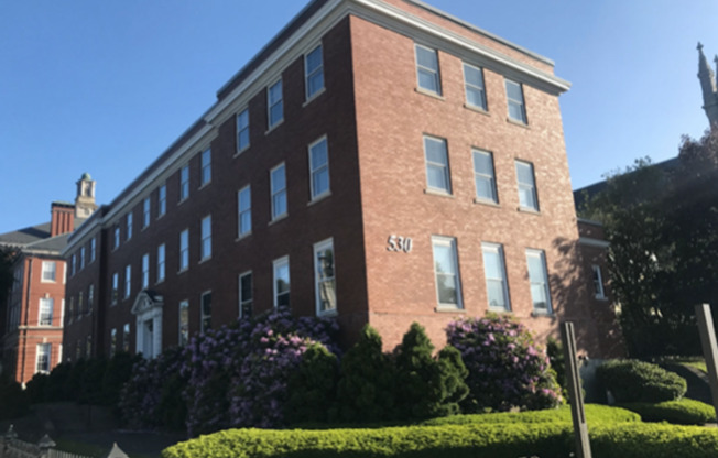 530 Broadway Apartments