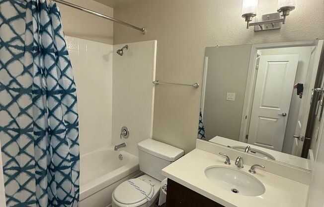 Studio, 1 bath, 360 sqft, $1,425, Unit 51