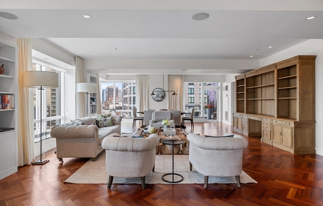 4 beds, 3.5 baths, 3,246 sqft, $35,000, Unit 19E