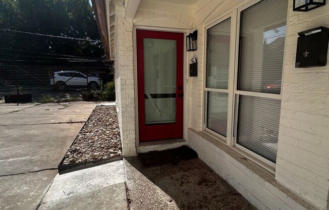 1005 W MLK #B