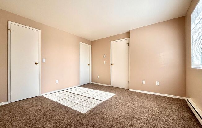 2 beds, 1 bath, 880 sqft, $1,625, Unit 1021