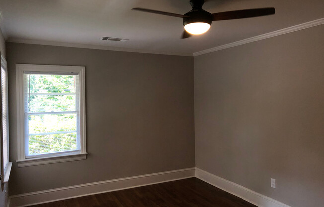 2 beds, 1 bath, $1,990