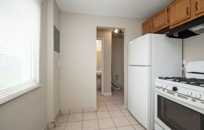 2 beds, 1.5 baths, $950