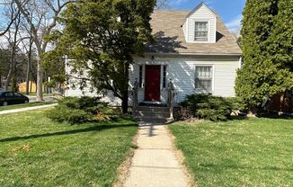 722 W Olin Ave