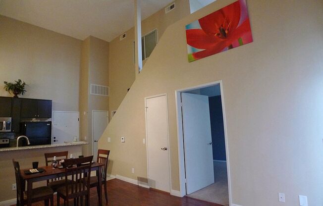2 beds, 1 bath, 925 sqft, $2,795, Unit 312