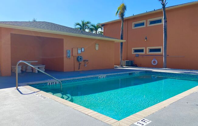 2 beds, 2 baths, 1,087 sqft, $1,450, Unit 1117 Unit 4