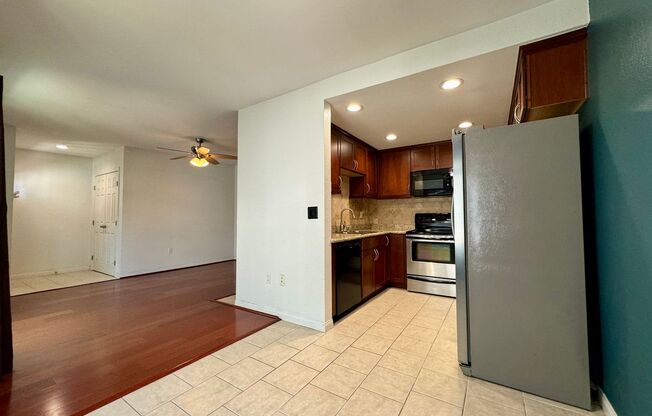 2 beds, 2 baths, $3,195