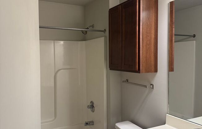 1 bed, 1 bath, 655 sqft, $1,195, Unit 216