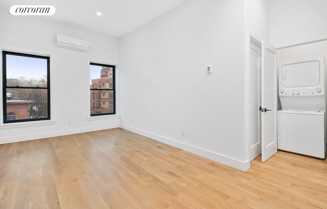 856 FULTON ST